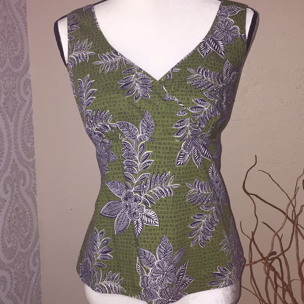 Talbots timeless shirt side zip medium